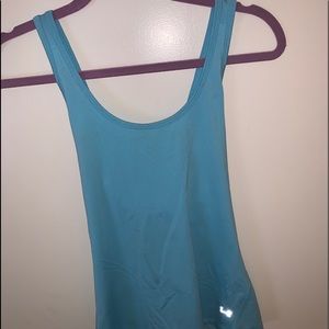 Under Armor women’s athletic tank top